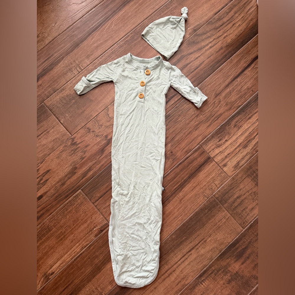 Kyte Baby knotted gown with hat in sage